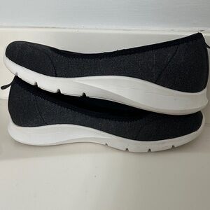 Comfortable REVITALIGN /SPENCO ORTHOTIC Black Flats with White Sole